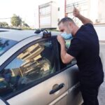 פריצת רכב יוקרה גרמני בעזרת ציוד דגדוג מתקדם בעיר תל אביב